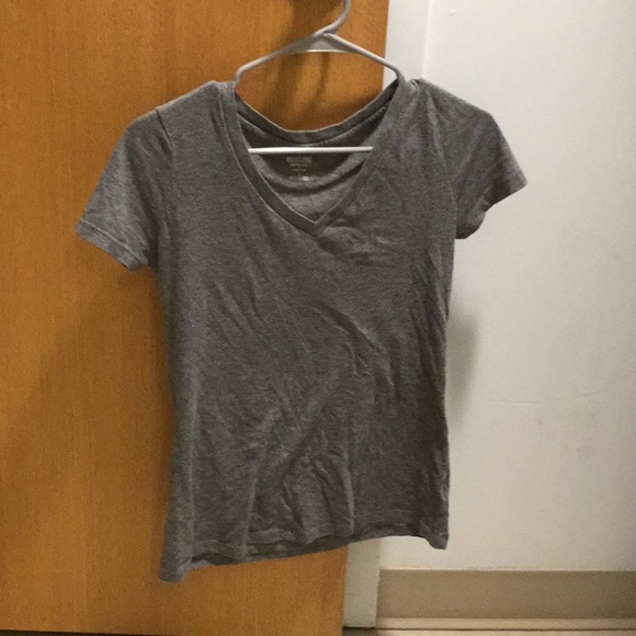 Soft Grey Tee (Fitted) Mossimo - Picture 3 of 3